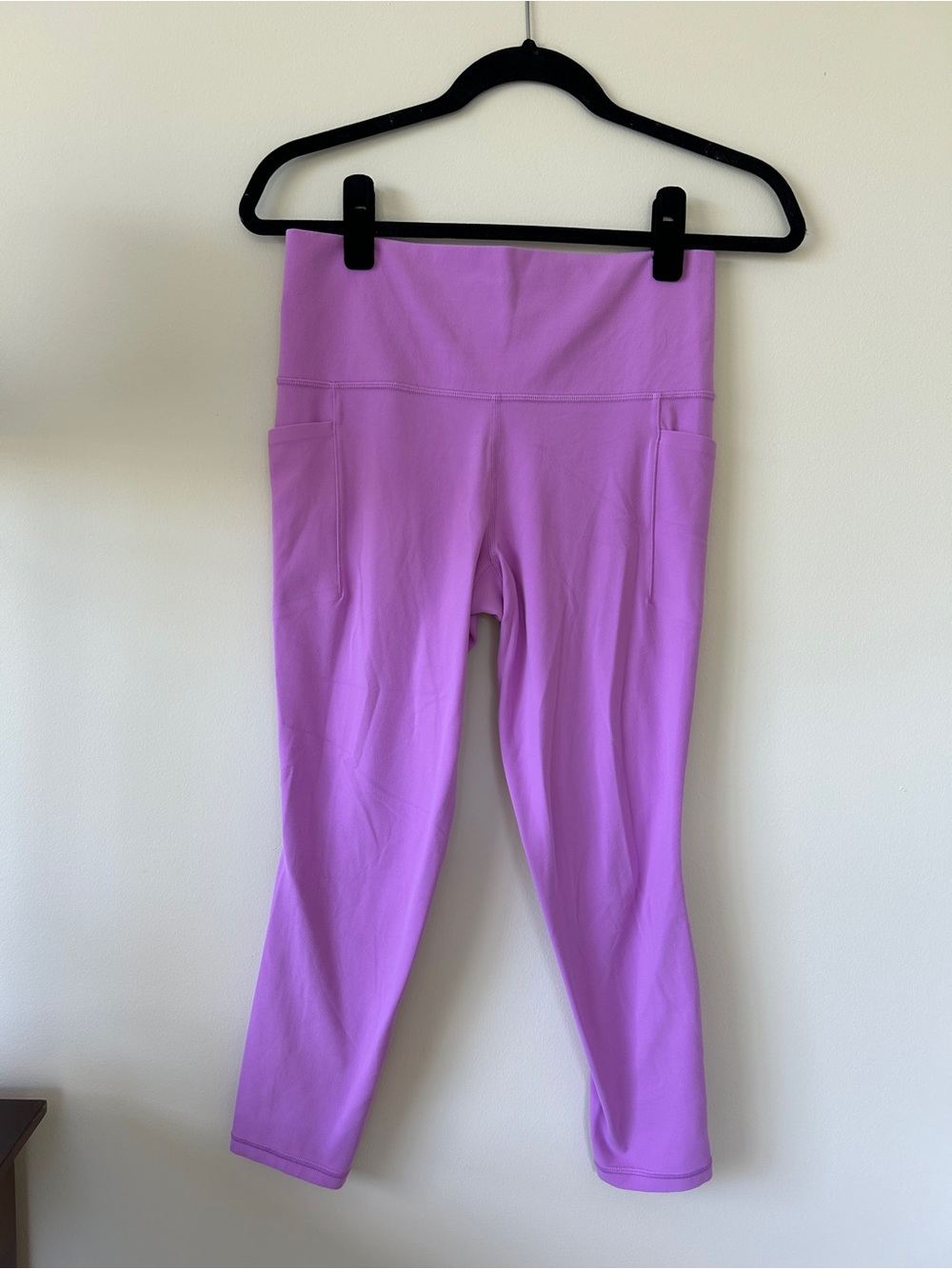 Athleta Salutation Stash 7/8 Tight Pockets